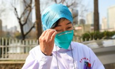 【抗疫一线报告】武汉政府办公厅回应工作人员领防护口罩